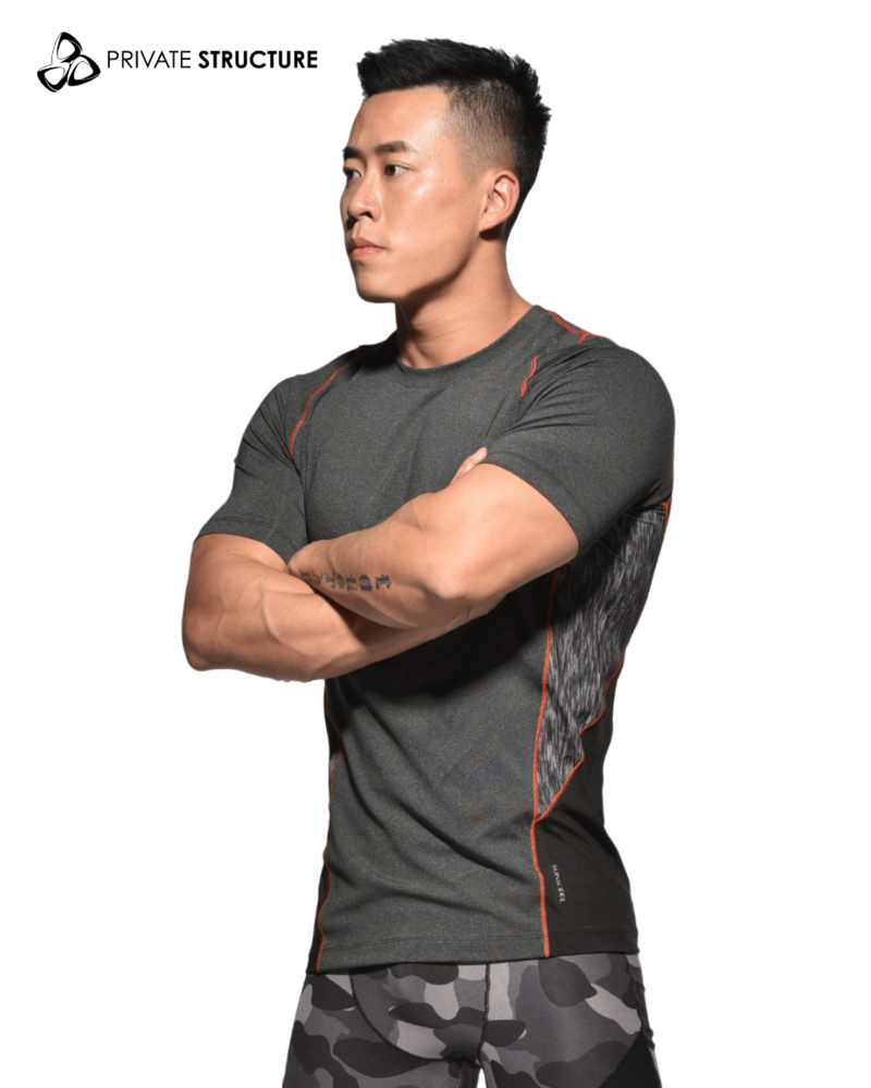 MOMENTUM Performance Tee